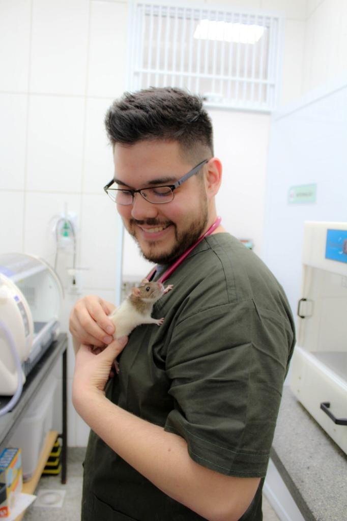 DR HEITOR EXOTICO 2