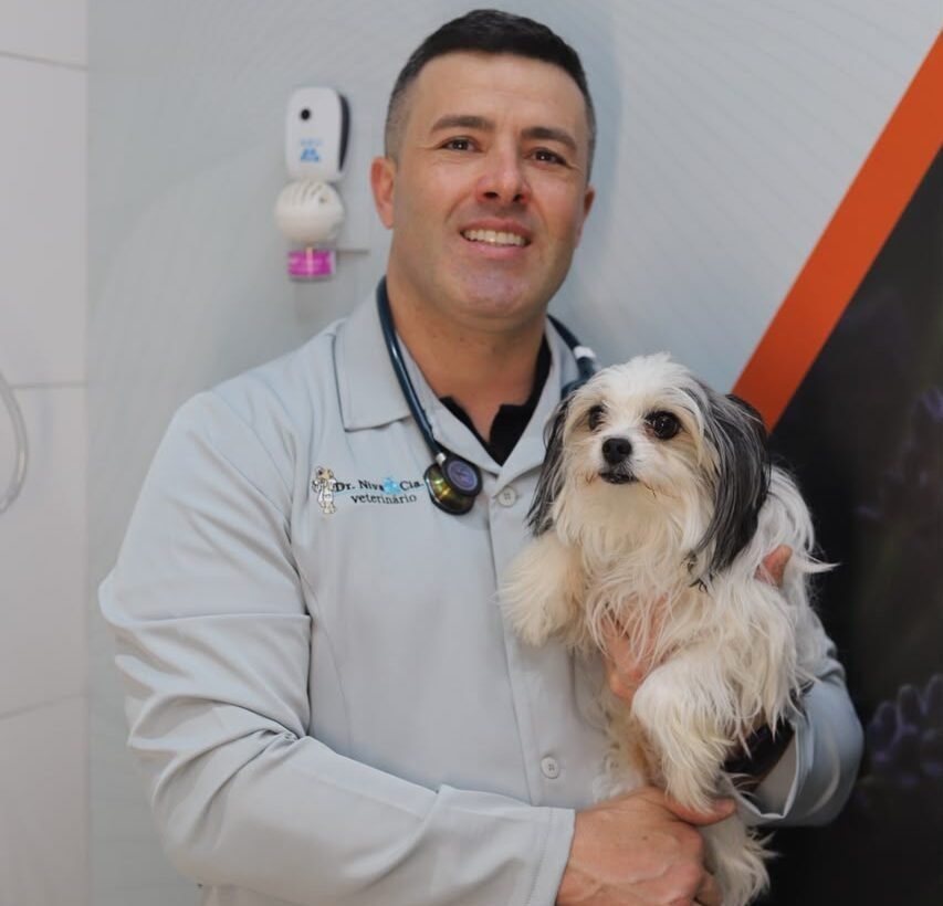 Dr. Daniel Viabone